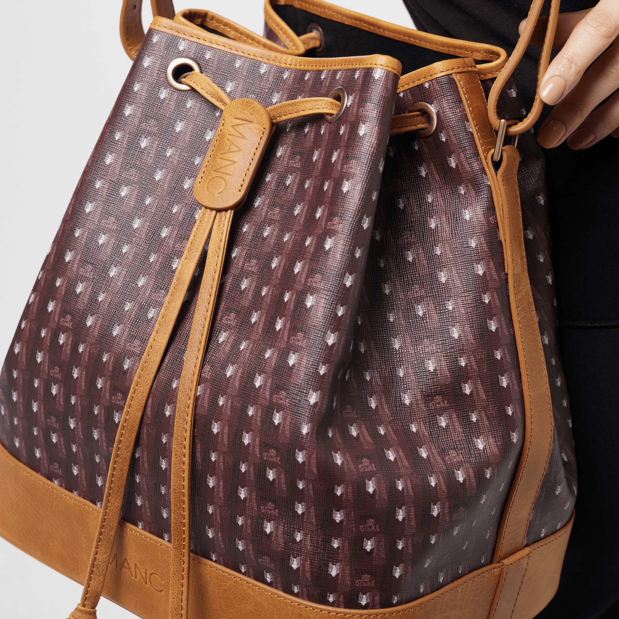 BOND - BURGUNDY - manc