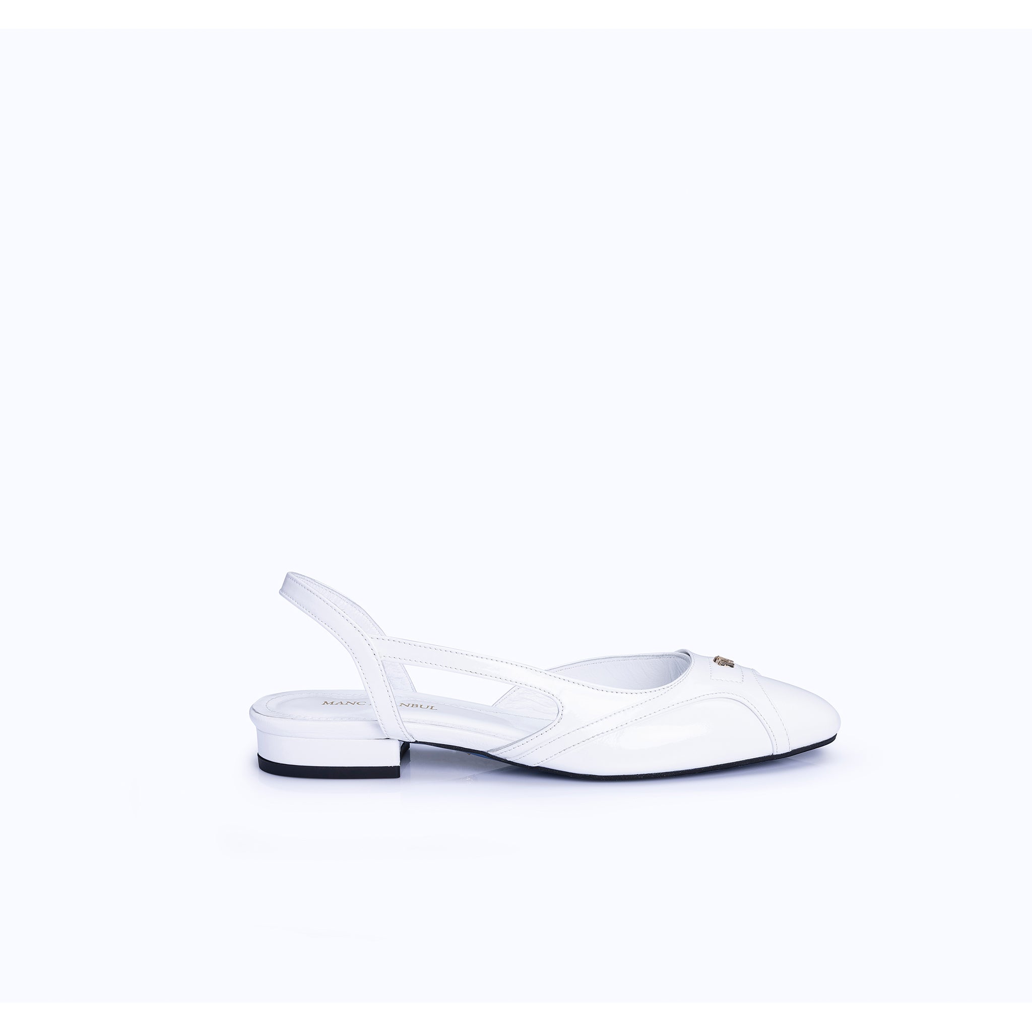 DELINA FLATS - WHITE - manc