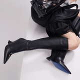 GIA - BLACK SHARP KNIFE - manc