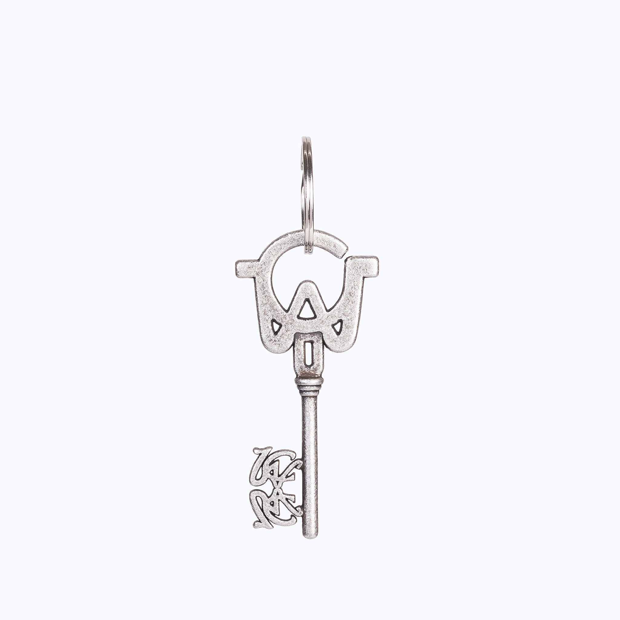 HERITAGE KEY CHARM - ANTIQUE SILVER - manc