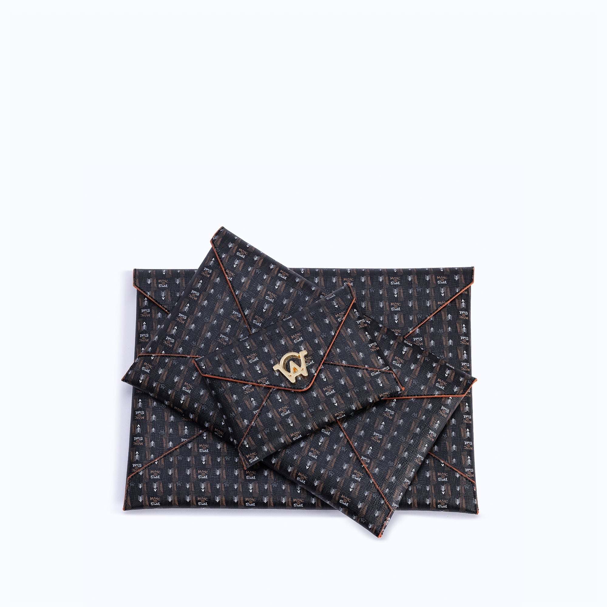 MONOGRAM CLUTCH - BROWN BLACK - manc