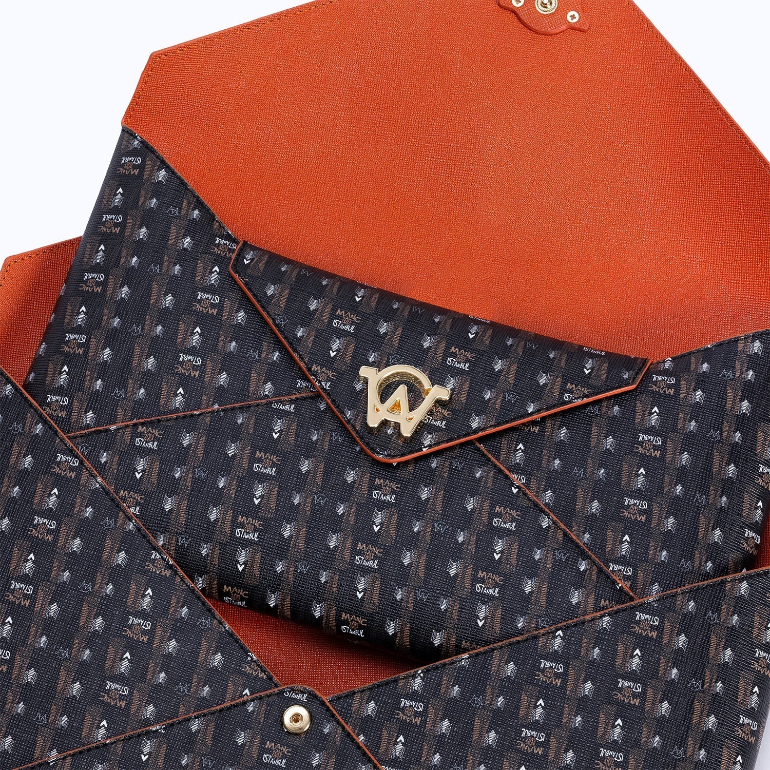 MONOGRAM CLUTCH - BROWN BLACK - manc