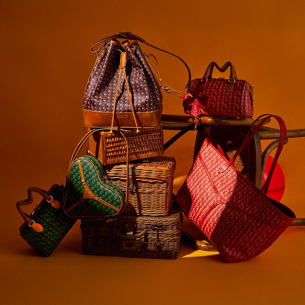 MONOGRAM COLLECTION